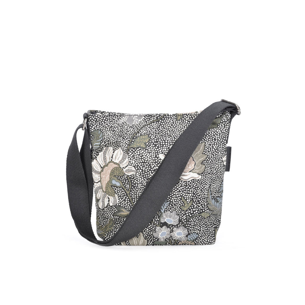 Ceannis Flower Linen Shoulder Bag in Black - Ceannis, INSIDE Hong Kong